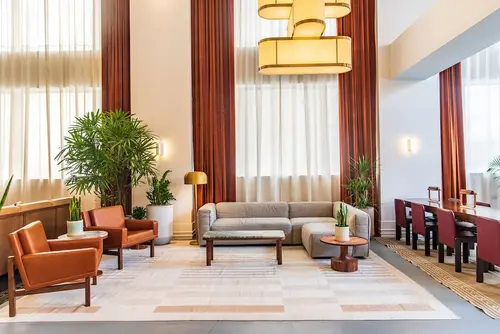 Hu. Hotel, Lobby