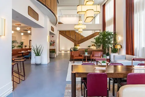 Hu. Hotel, Lobby
