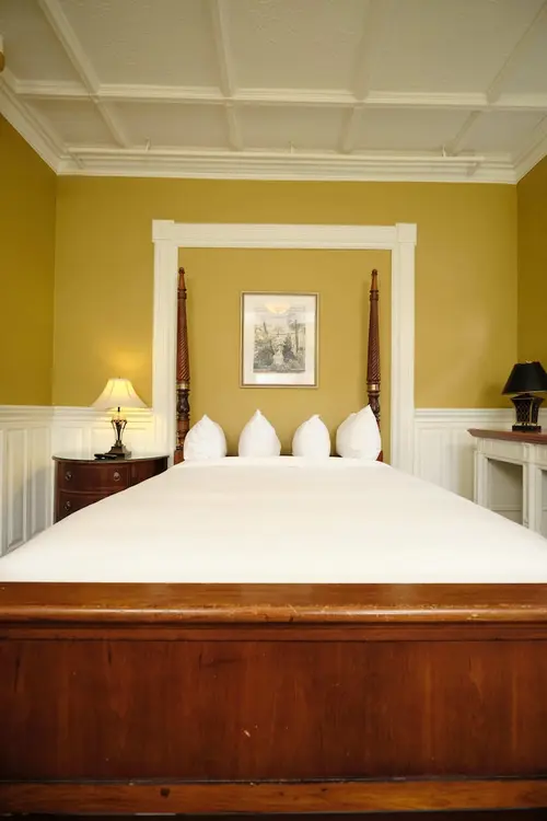 The Inn on Ferry Street, Room
