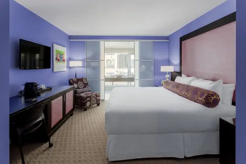 OPUS Hotel Vancouver, Room