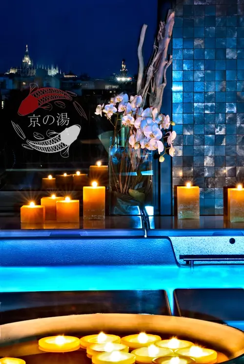 Enterprise Hotel, Indoor spa tub