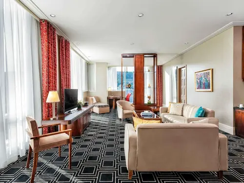 Sofitel Montreal Golden Mile, Room