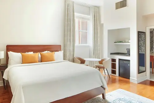 The Arco Hotel Midtown Village, Sonder by Marriott Bonvoy, Room