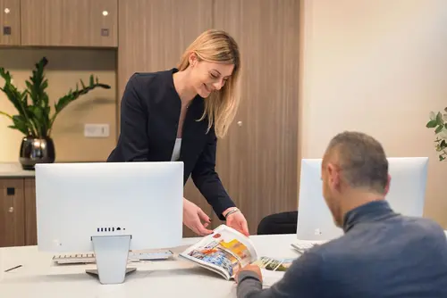 Hôtel KHLA Nice, Reception