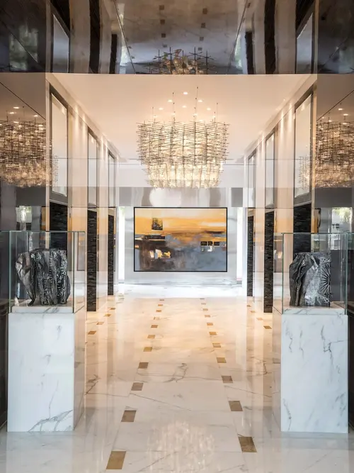 Shangri-La Dubai, Interior entrance