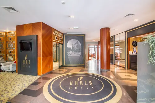 Hanza Hotel, Lobby
