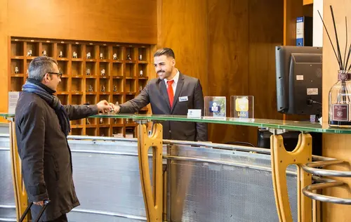 Best Western Plus Hotel Plaza, Reception