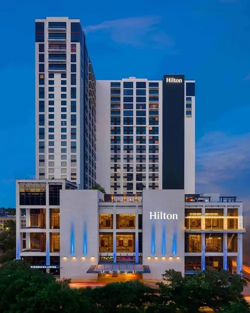 Hilton Austin, Primary image