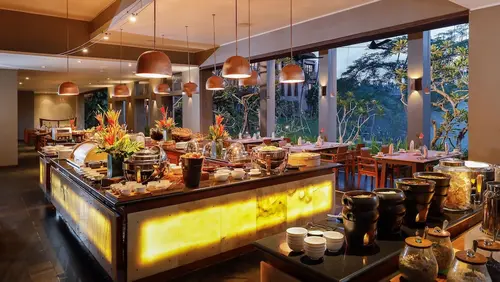 Maya Ubud Resort and Spa, Breakfast buffet