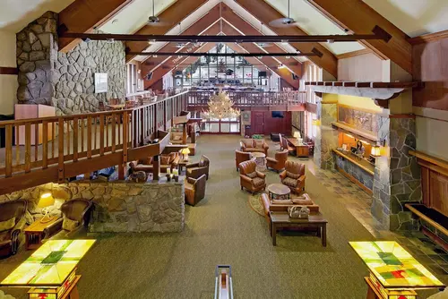 Mammoth Mountain Inn, Lobby sitting area