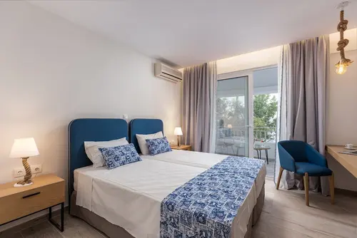 Sirocco Hotel, Room