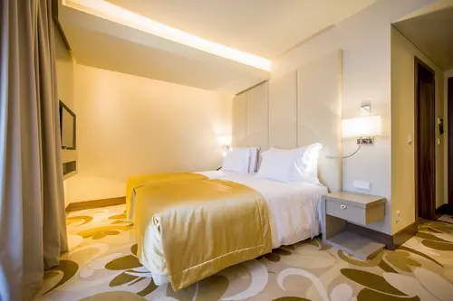 Smy Lisboa, Room