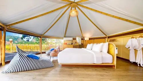 Beyond Skywalk Nangshi, Room