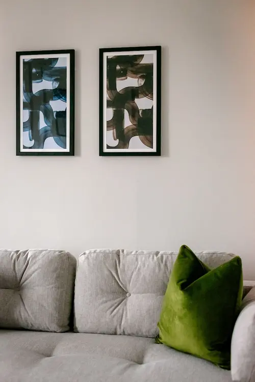 New Holgate, Room