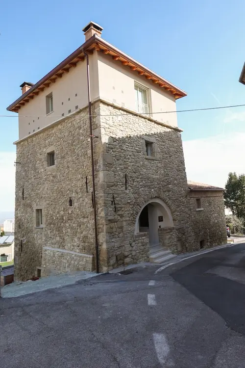 Antica Colombaia, Exterior
