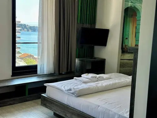 Hotel Del Medio, Room