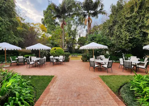 10 2nd Avenue Houghton Estate, Restaurant