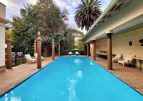 10 2nd Avenue Houghton Estate, Pool