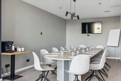 Akena Serris  Val d'Europe, Meeting facility