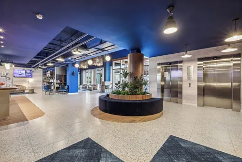 Akena Serris  Val d'Europe, Lobby