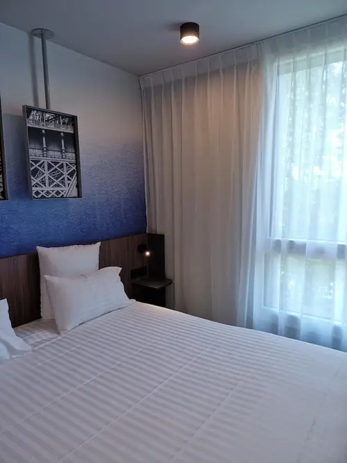 Akena Serris  Val d'Europe, Room