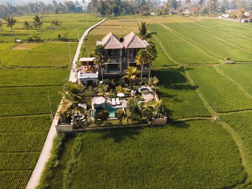 The Nenggala Suite, Garden