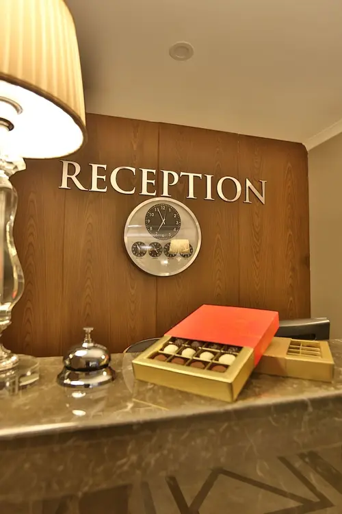 Bon Hotel Hagia Sophia, Reception