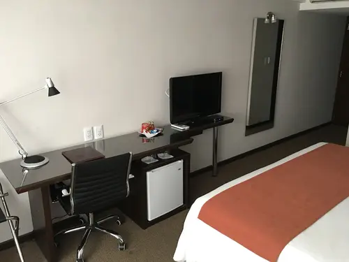 Crystal Tower Hotel, Room