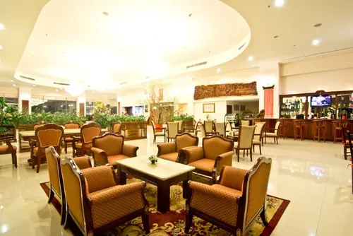 Champasak Grand Hotel, Interior entrance