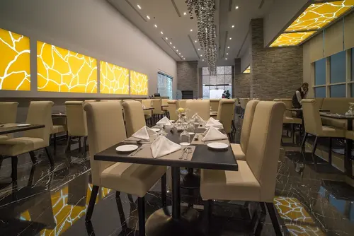 Best Western Plus Doha, Dining