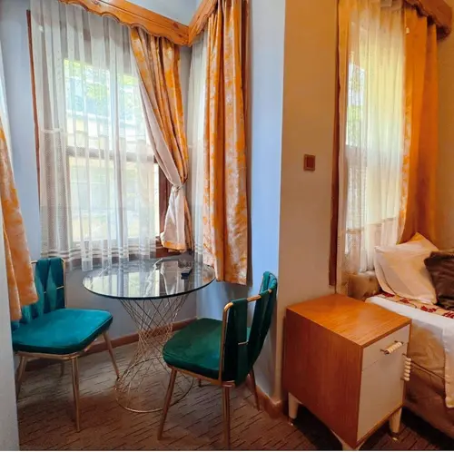 Gur Royal Hotel, Room