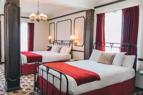 Mizpah Hotel, Room