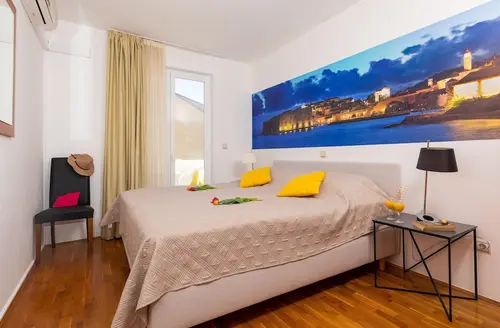 Villa Erna, Room