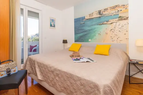 Villa Erna, Room