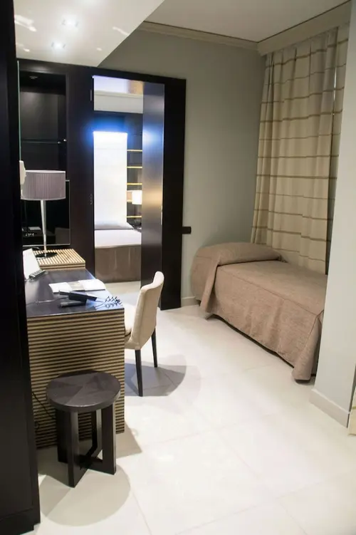 Palazzo Salgar, Room