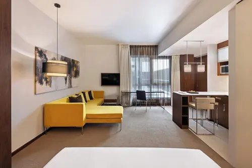 Centro Capital Doha By Rotana, Room