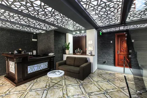 Hotel Premier, Reception