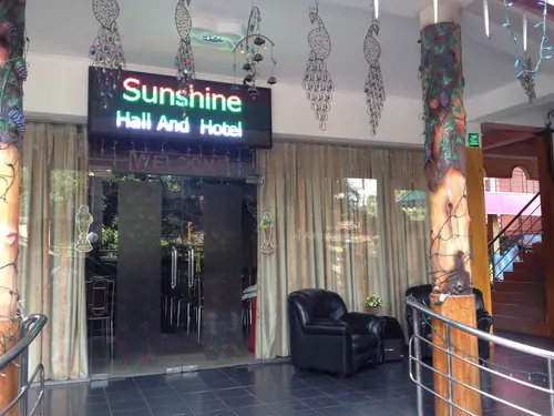 Sunshine Hotel & Hall, Primary image