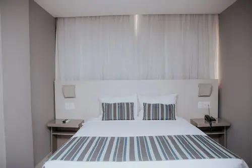 Rede Andrade Lapa, Room