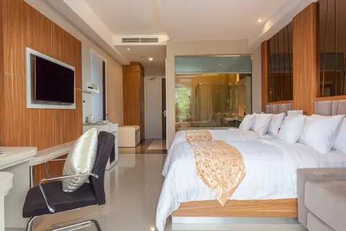 Le Eminence Hotel Convention & Resort Ciloto - Puncak, Room