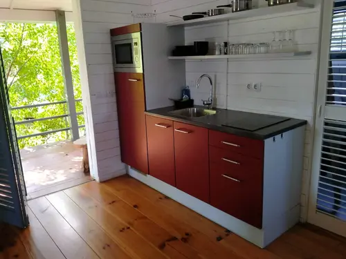 Red Palm Village, Private kitchen
