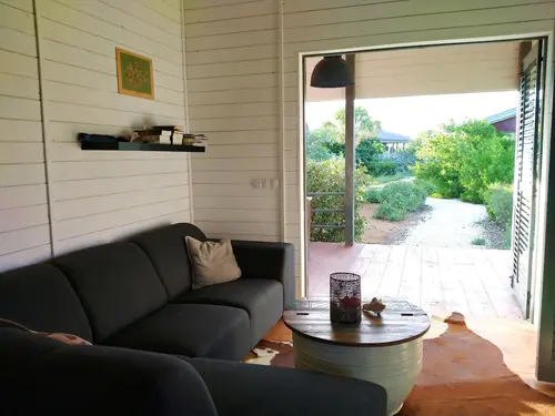 Red Palm Village, Living room