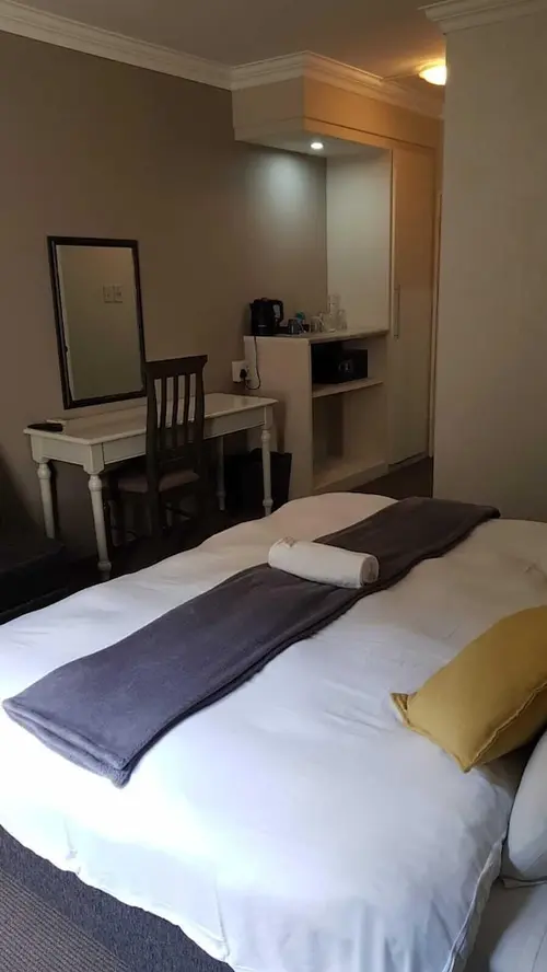 Outlook Lodge Or Tambo, 