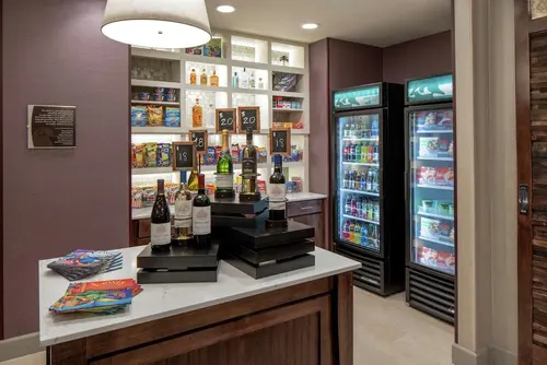 Homewood Suites by Hilton New Orleans French Quarter, Snack bar