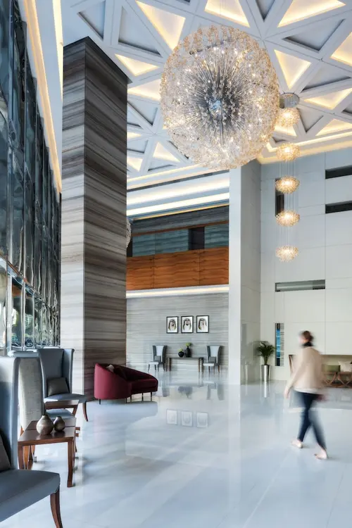 Radisson Blu Hotel Dubai Waterfront, Lobby