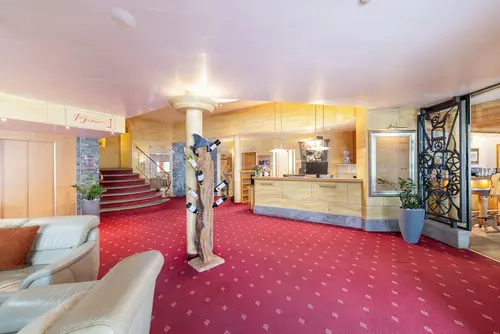 Turmhotel Victoria, Reception