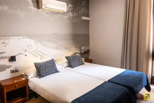 Hotel Adonis Plaza, Room