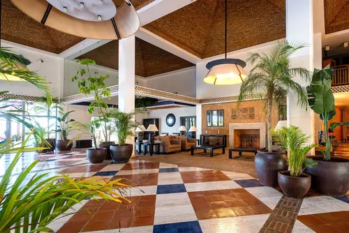 Grande Real Santa Eulalia Resort, Lobby sitting area