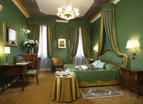 Ca' Dei Conti, Room