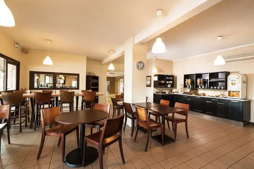 Hôtel Kyriad Caen Sud - Ifs, Breakfast area